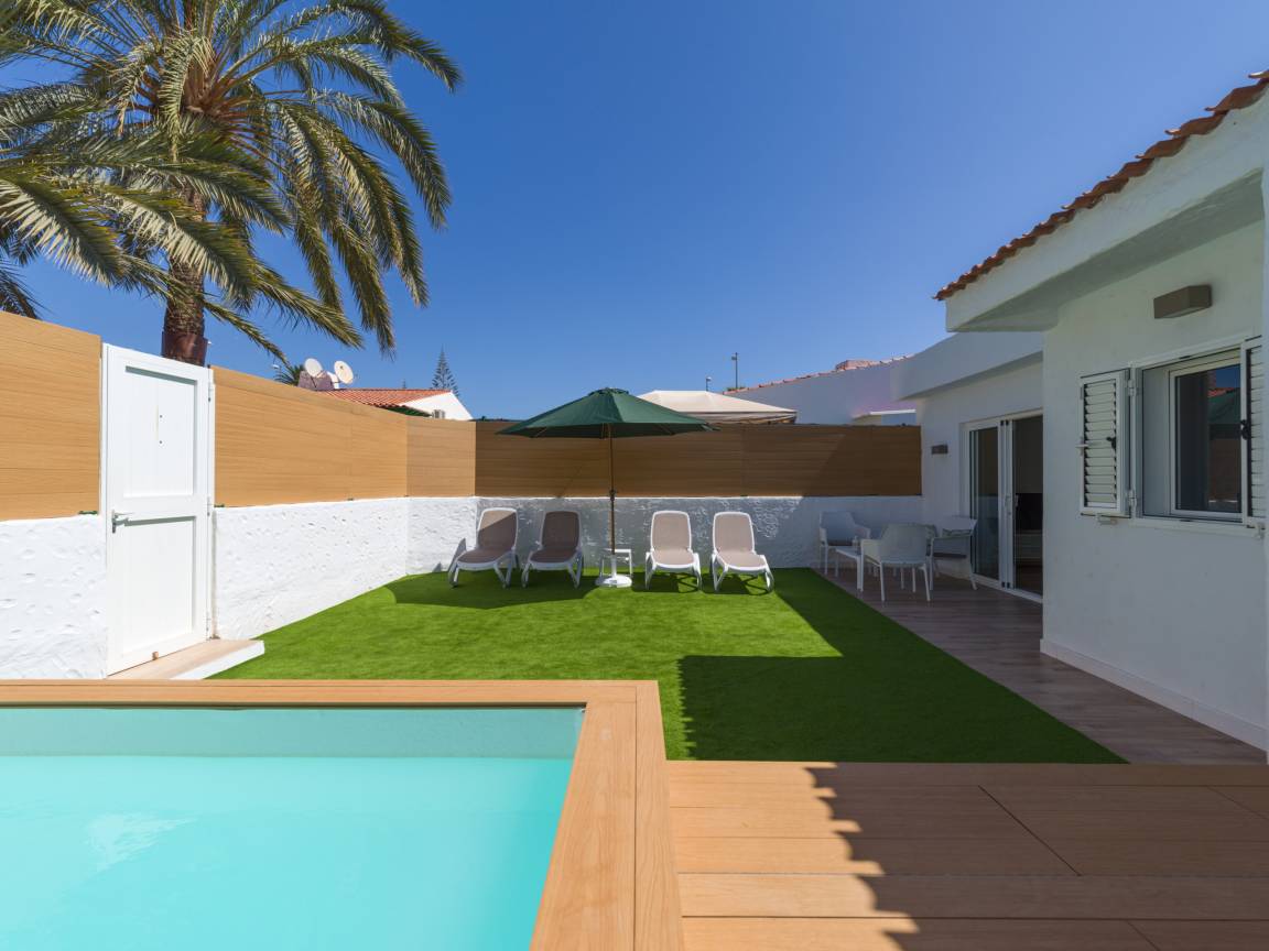 80 M² Bungalow ∙ 2 Habitaciones ∙ 4 Huéspedes - Gran Canaria