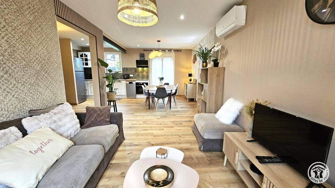 70 m² Gîte ∙ 1 Schlafzimmer ∙ 2 Gäste – Bild 3
