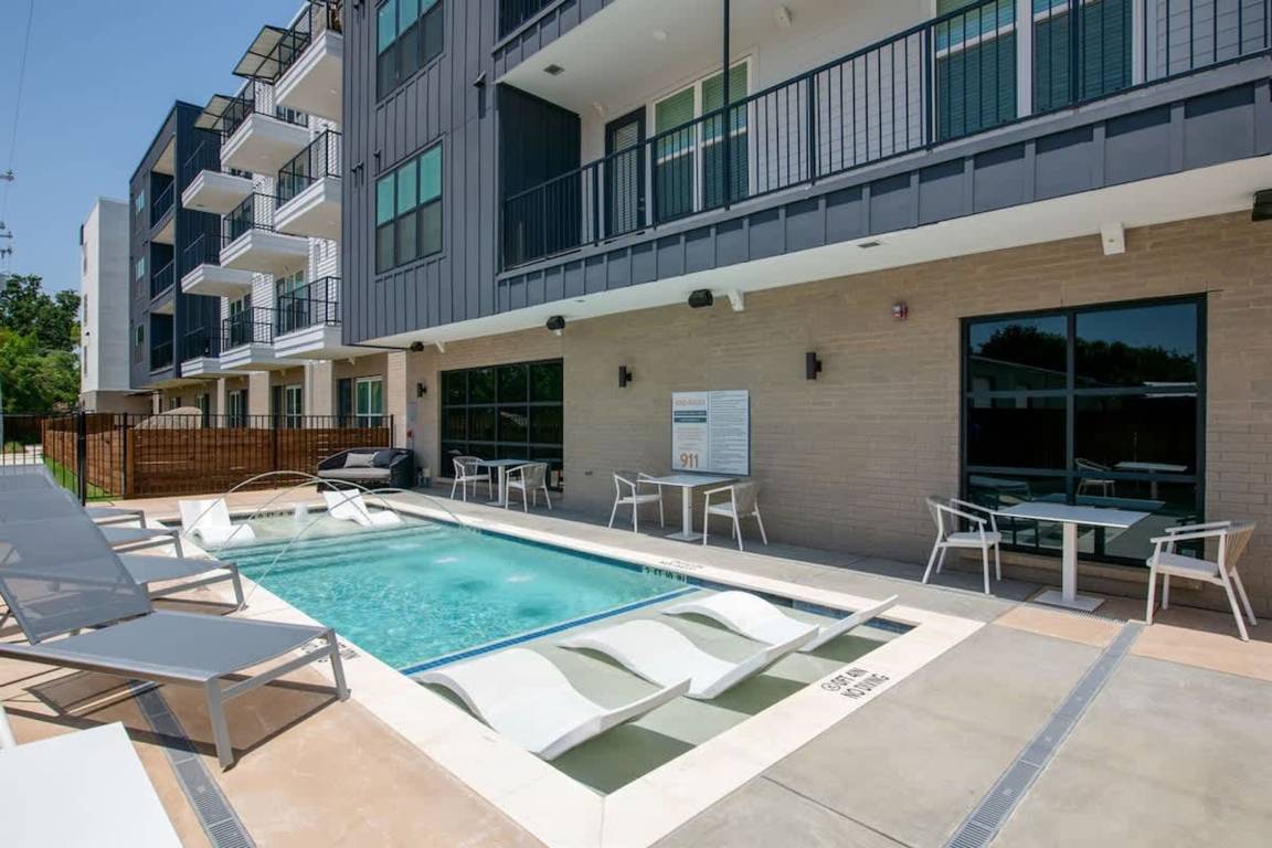 Apartment ∙ 1 Bedroom ∙ 2 Guests - Design District - Dallas