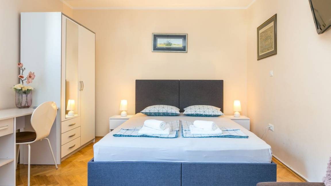 23 M² Hotel ∙ 1 Bedroom ∙ 2 Guests - Split