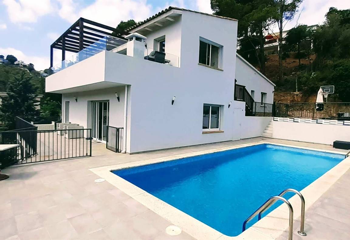 250 M² Villa ∙ 5 Slaapkamers ∙ 10 Gasten - Begur