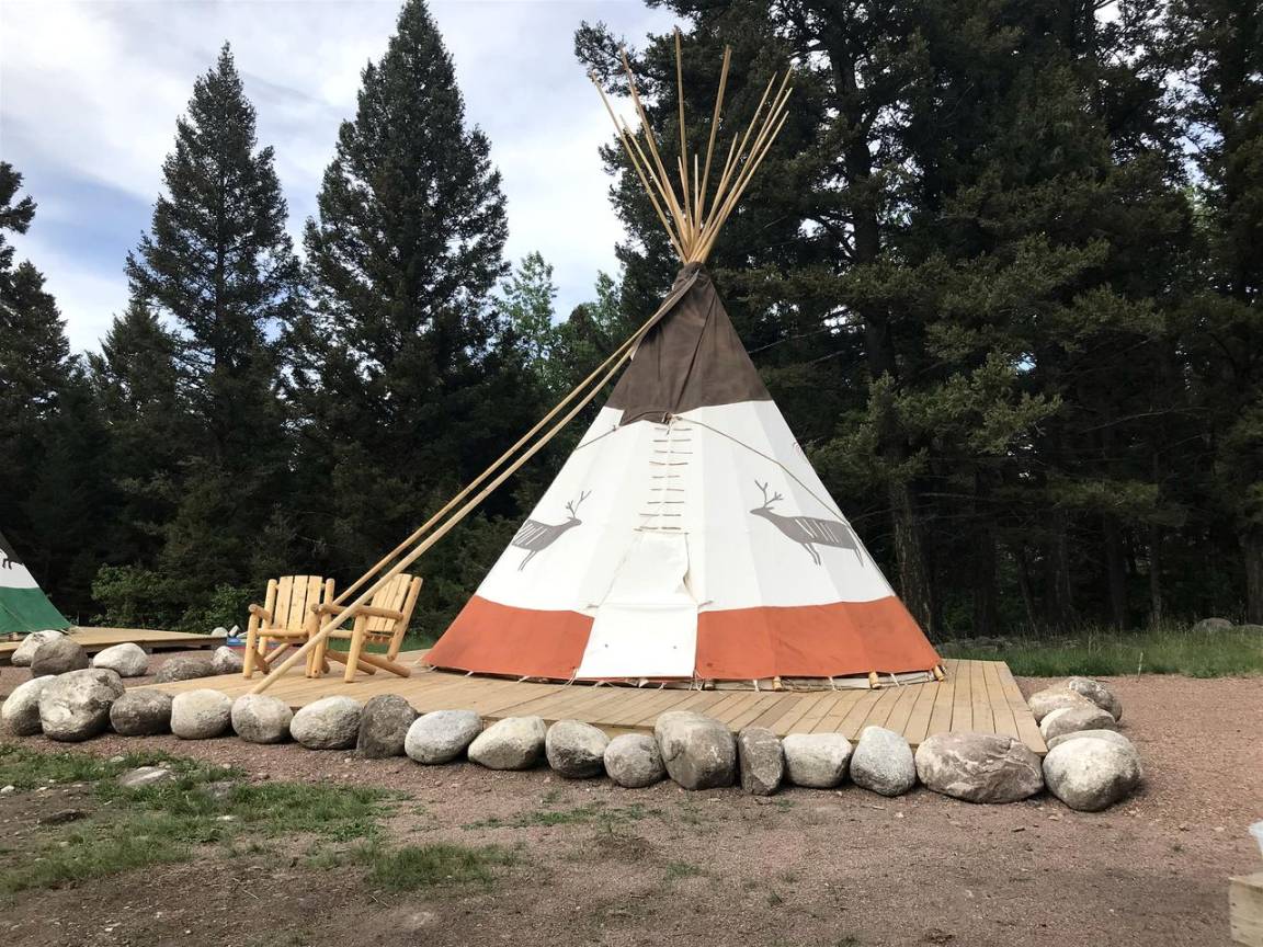 Camping ∙ 1 Bedroom ∙ 5 Guests - Montana