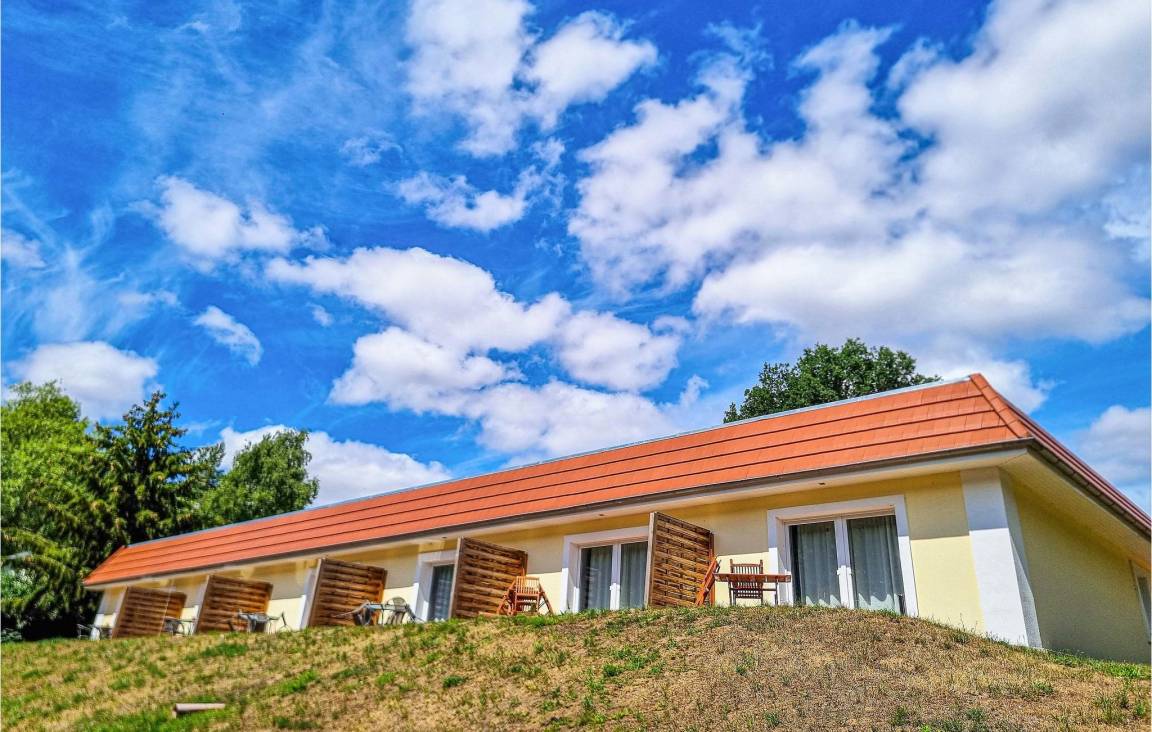 62 M² Ferienwohnung ∙ 1 Schlafzimmer ∙ 3 Gäste - Dobbertin