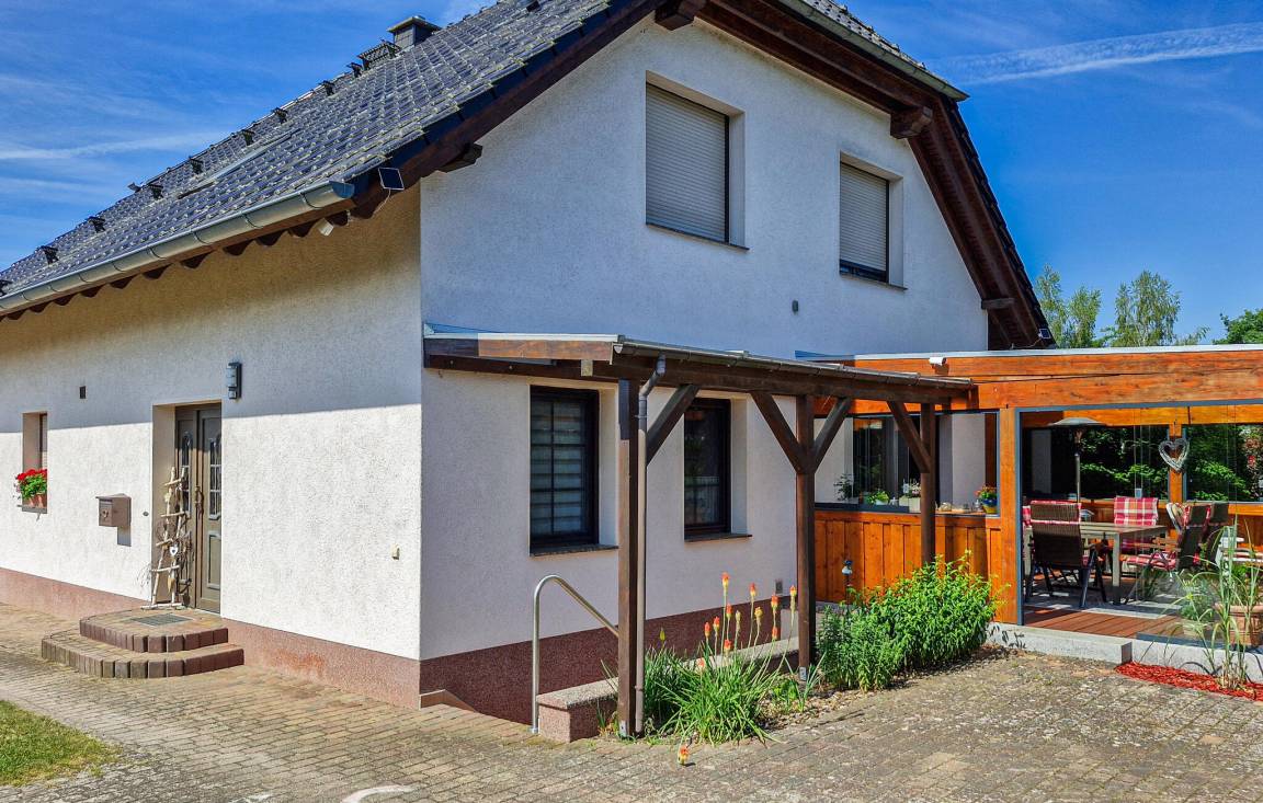 55 M² Ferienwohnung ∙ 1 Schlafzimmer ∙ 4 Gäste - Kratzeburg