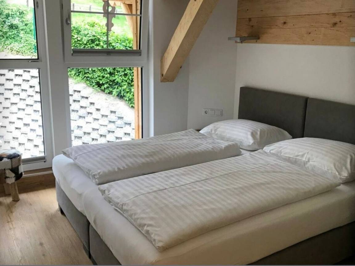 120 m² Ferienwohnung ∙ 4 Schlafzimmer ∙ 10 Gäste – Bild 11