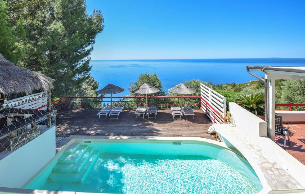 250 M² Maison De Vacances ∙ 4 Chambres ∙ 9 Personnes - Sperlonga