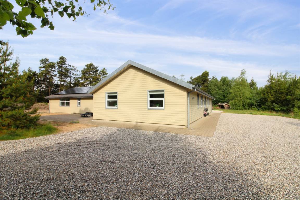 266 m&sup2; Ferienhaus 8 Schlafzimmer 18 G&auml;ste