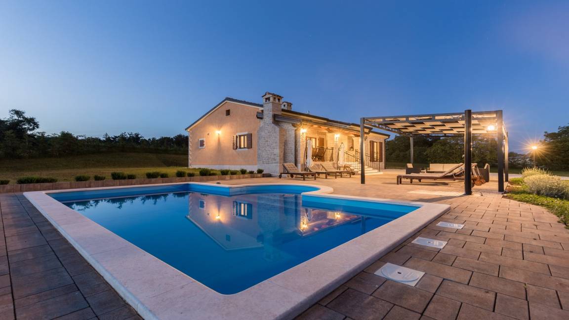 127 M² Villa ∙ 3 Bedrooms ∙ 6 Guests - Pazin