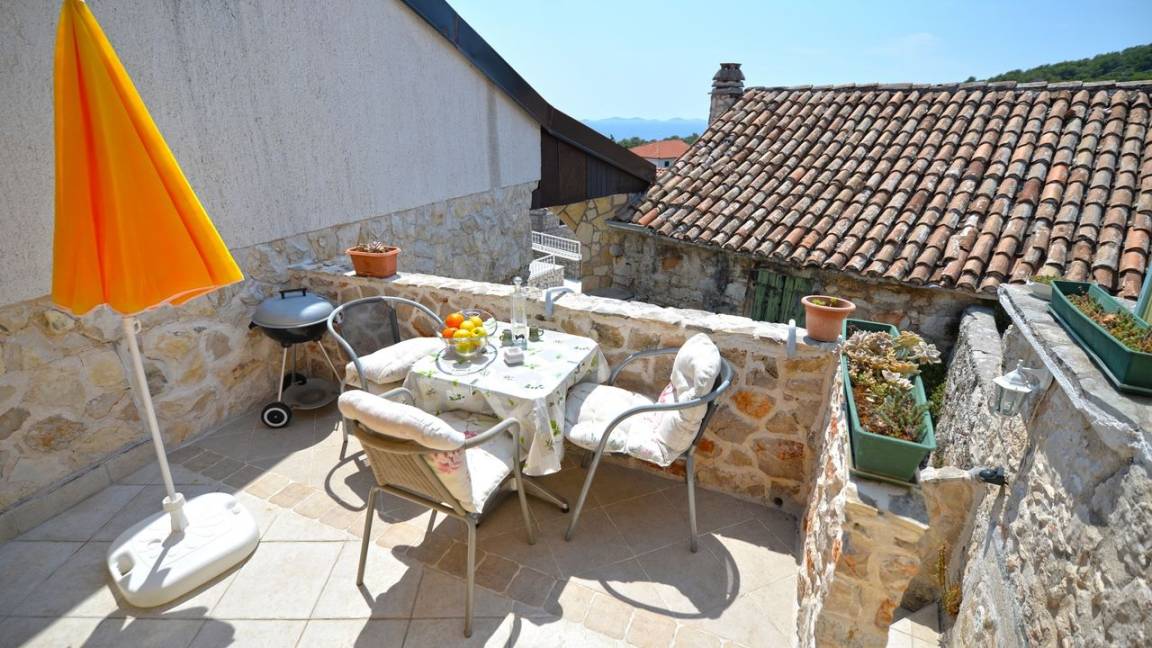 21 M² Apartment ∙ 1 Bedroom ∙ 3 Guests - Pirovac