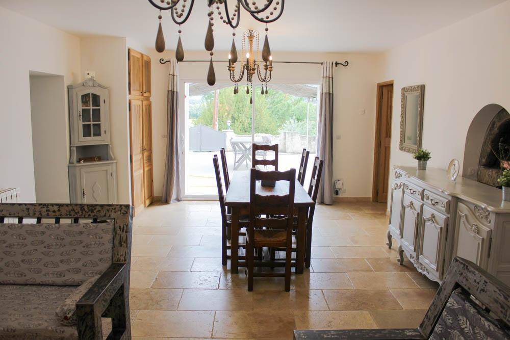 106 M² Gîte ∙ 3 Chambres ∙ 6 Personnes - Riez