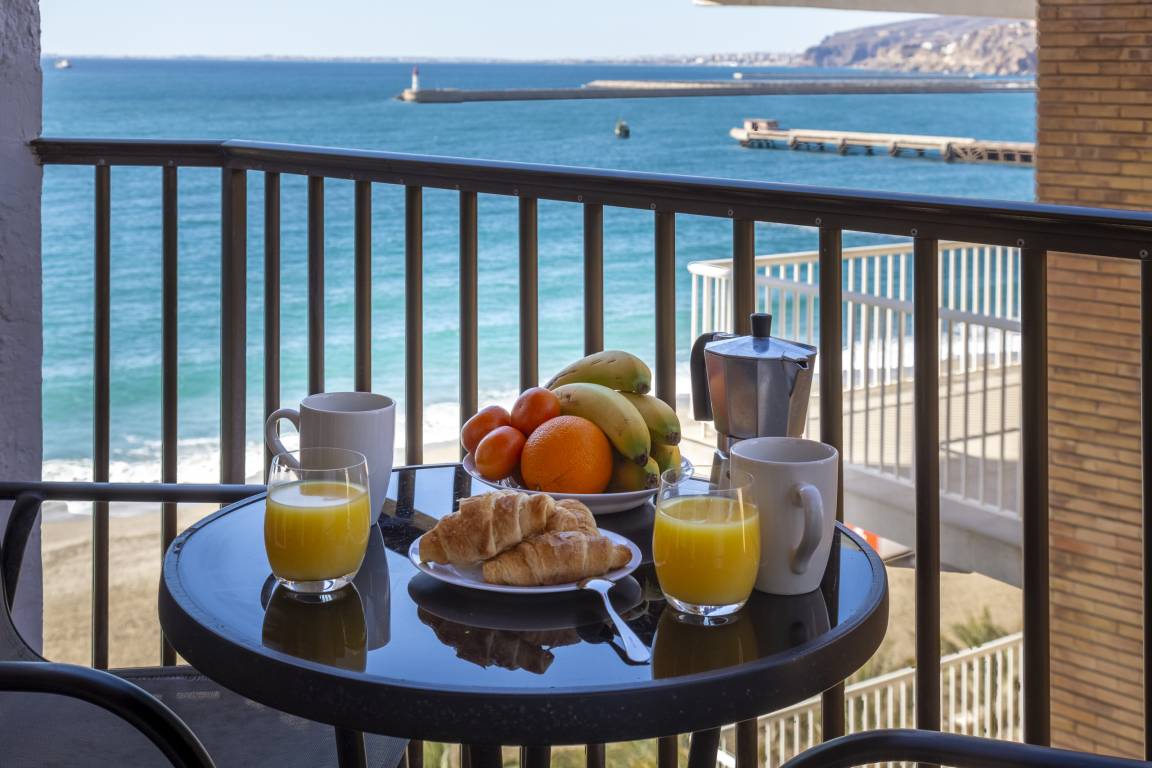 47 M² Apartamento ∙ 2 Habitaciones ∙ 4 Huéspedes - Almería