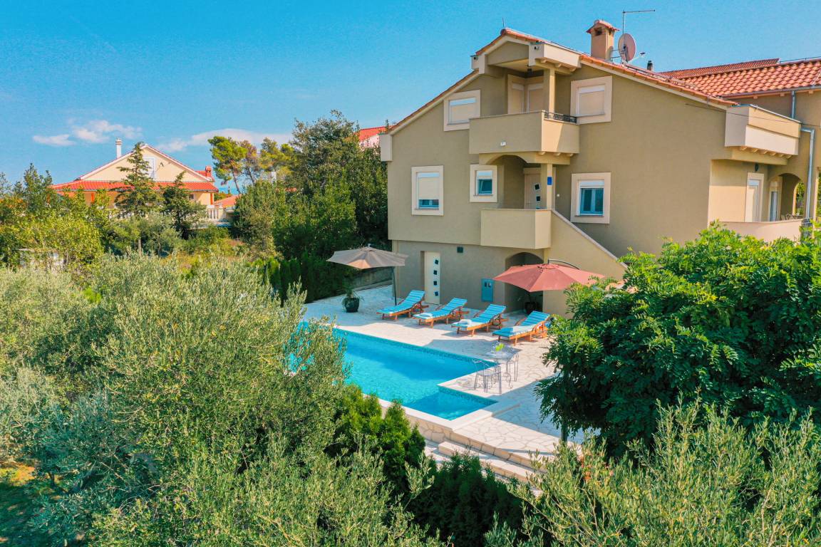 120 M² Villa ∙ 4 Bedrooms ∙ 6 Guests - Zaton