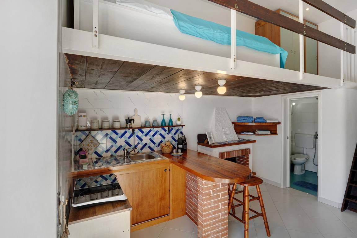Casetta del Custode with sea view, Wi-Fi, and air conditioning