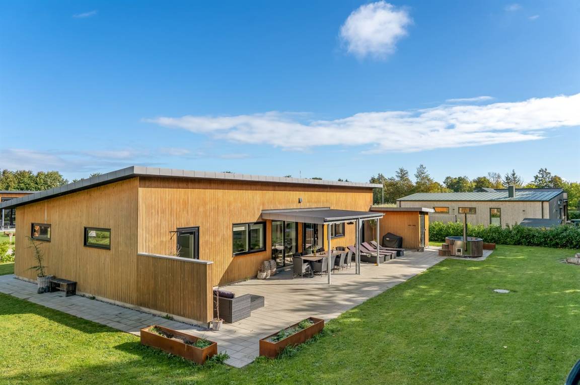 148 m&sup2; Ferienhaus 5 Schlafzimmer 10 G&auml;ste