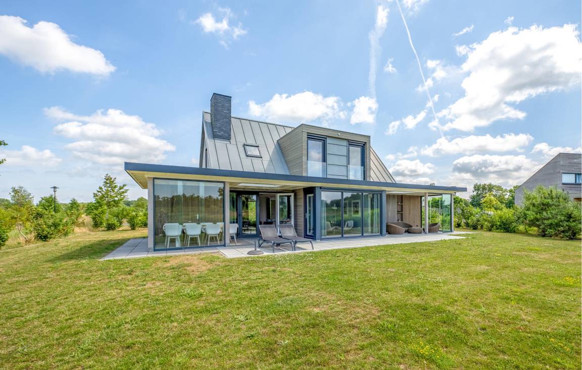 123 M² Ferienhaus ∙ 4 Schlafzimmer ∙ 8 Gäste - Kamperland