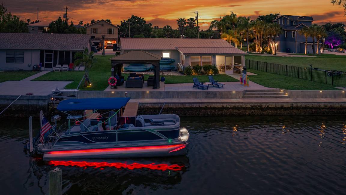 100 M² House ∙ 2 Bedrooms ∙ 6 Guests - Weeki Wachee, FL