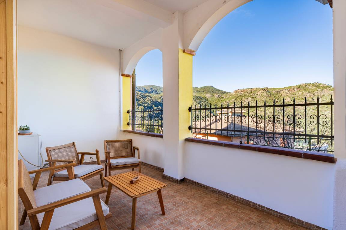 80 M² Appartamento Vacanza ∙ 2 Camere Da Letto ∙ 5 Ospiti - Osini