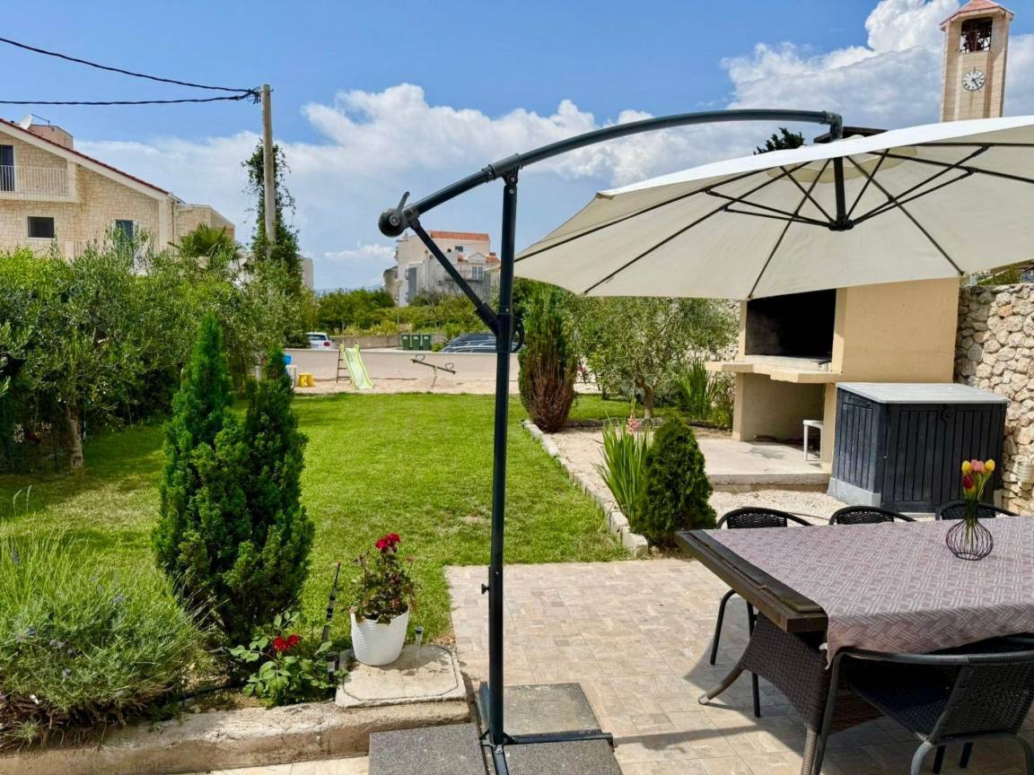 85 M² Appartement ∙ 3 Slaapkamers ∙ 8 Gasten - Podstrana