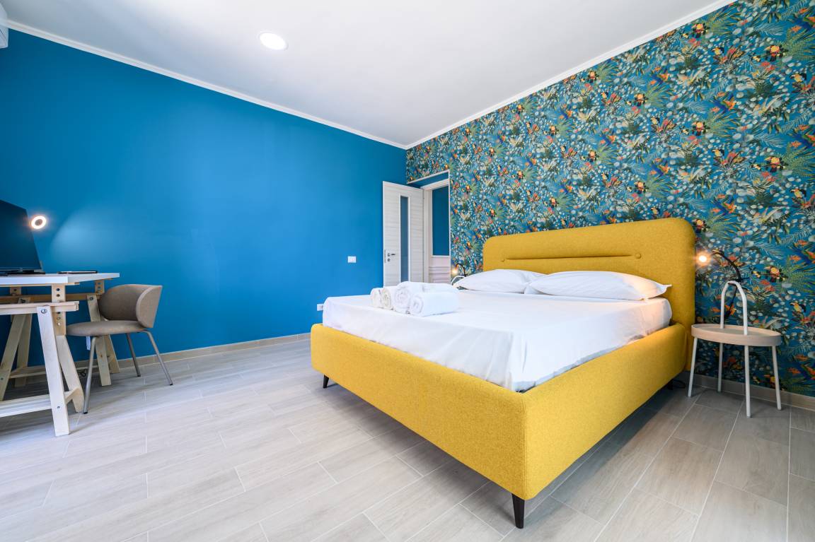 96 M² Apartamento ∙ 3 Habitaciones ∙ 5 Huéspedes - Torre del Greco