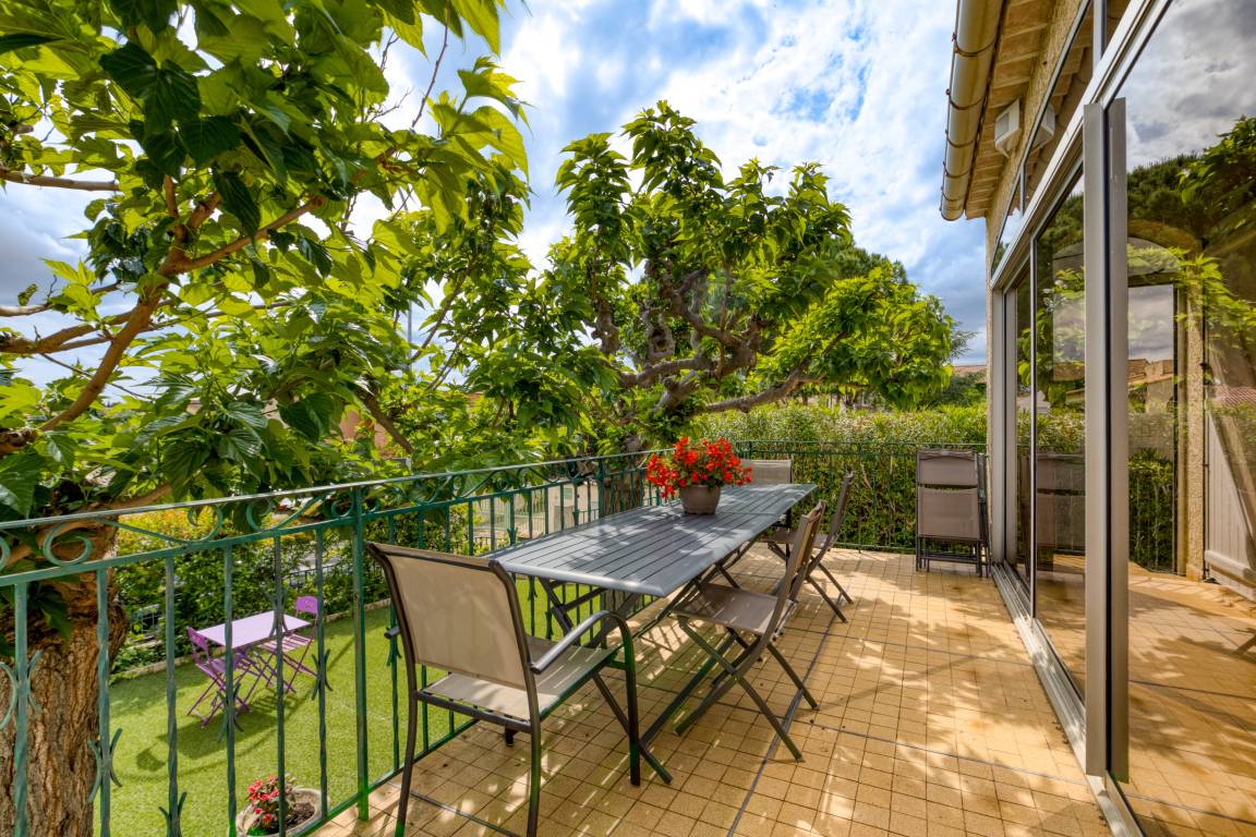 120 M² Maison De Vacances ∙ 3 Chambres ∙ 6 Personnes - Capestang