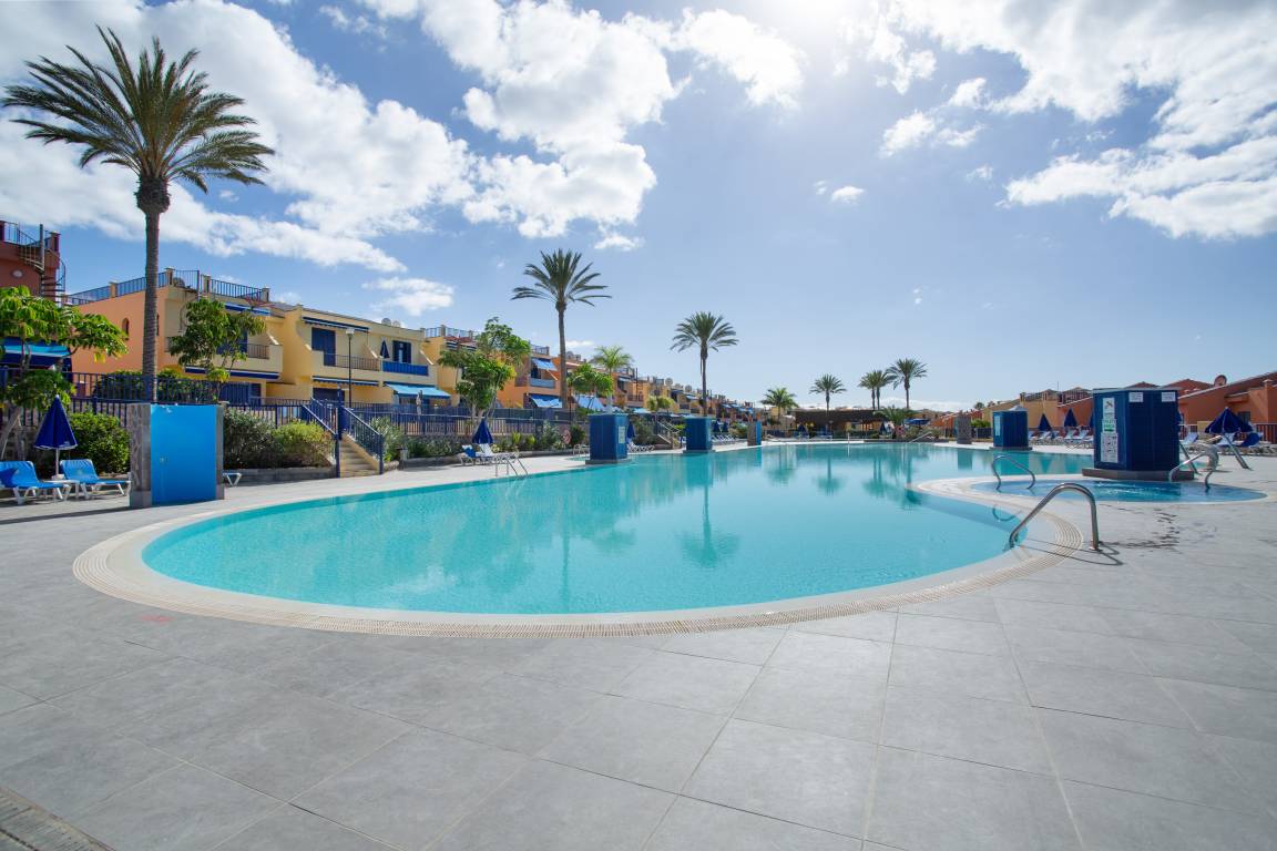 90 M² Maison De Vacances ∙ 4 Chambres ∙ 9 Personnes - Maspalomas
