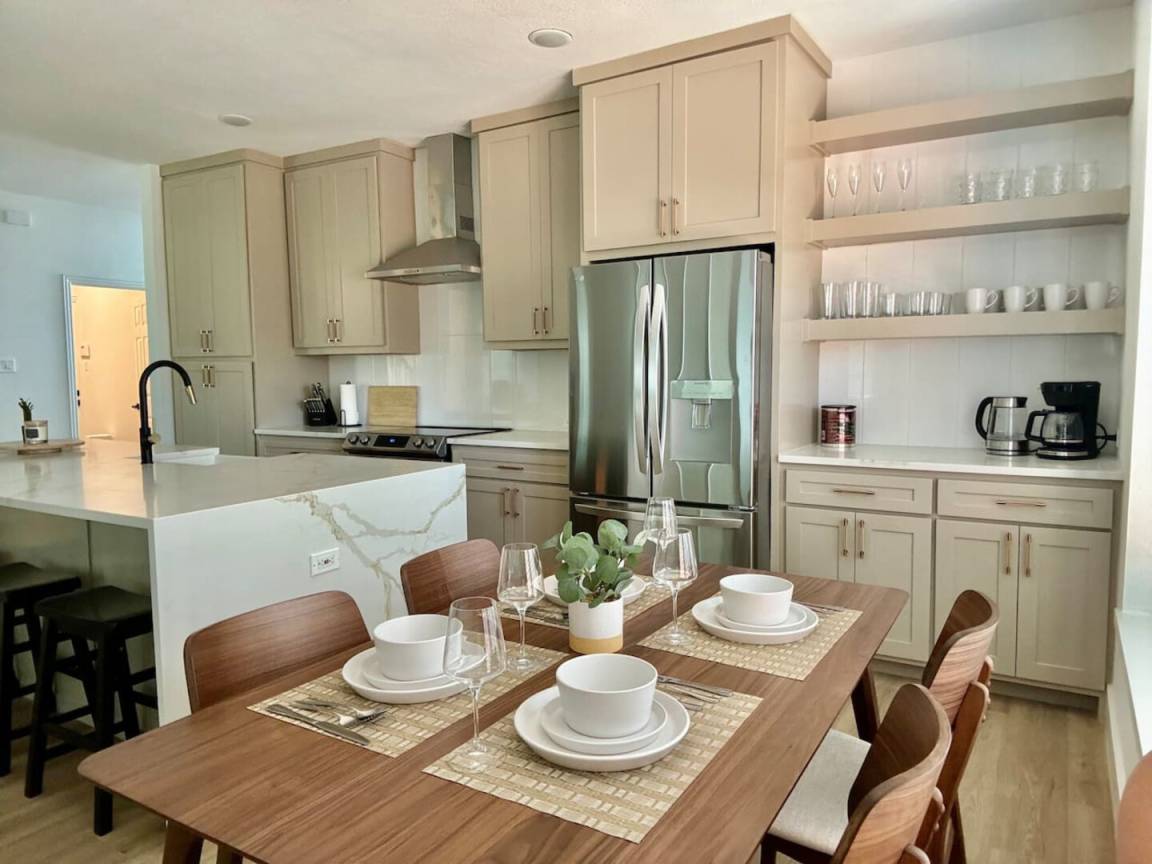 325 M² House ∙ 4 Bedrooms ∙ 8 Guests - Plano, TX
