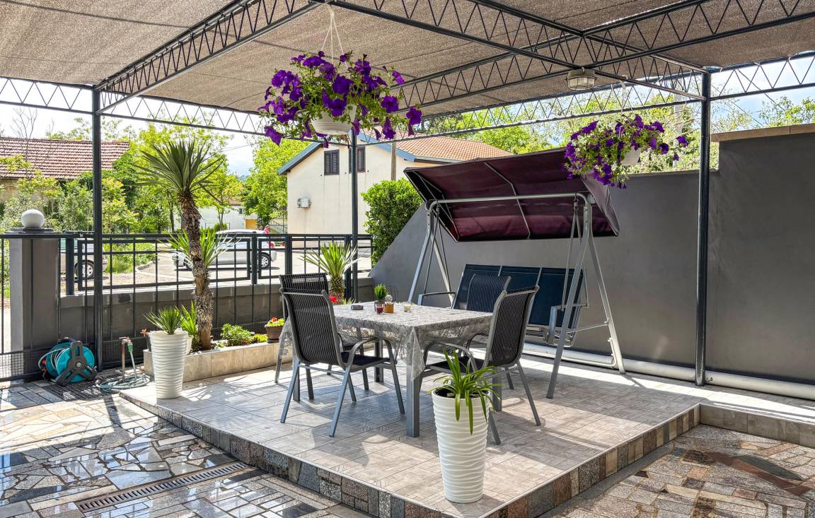 100 M² Ferienhaus ∙ 2 Schlafzimmer ∙ 6 Gäste - Rijeka