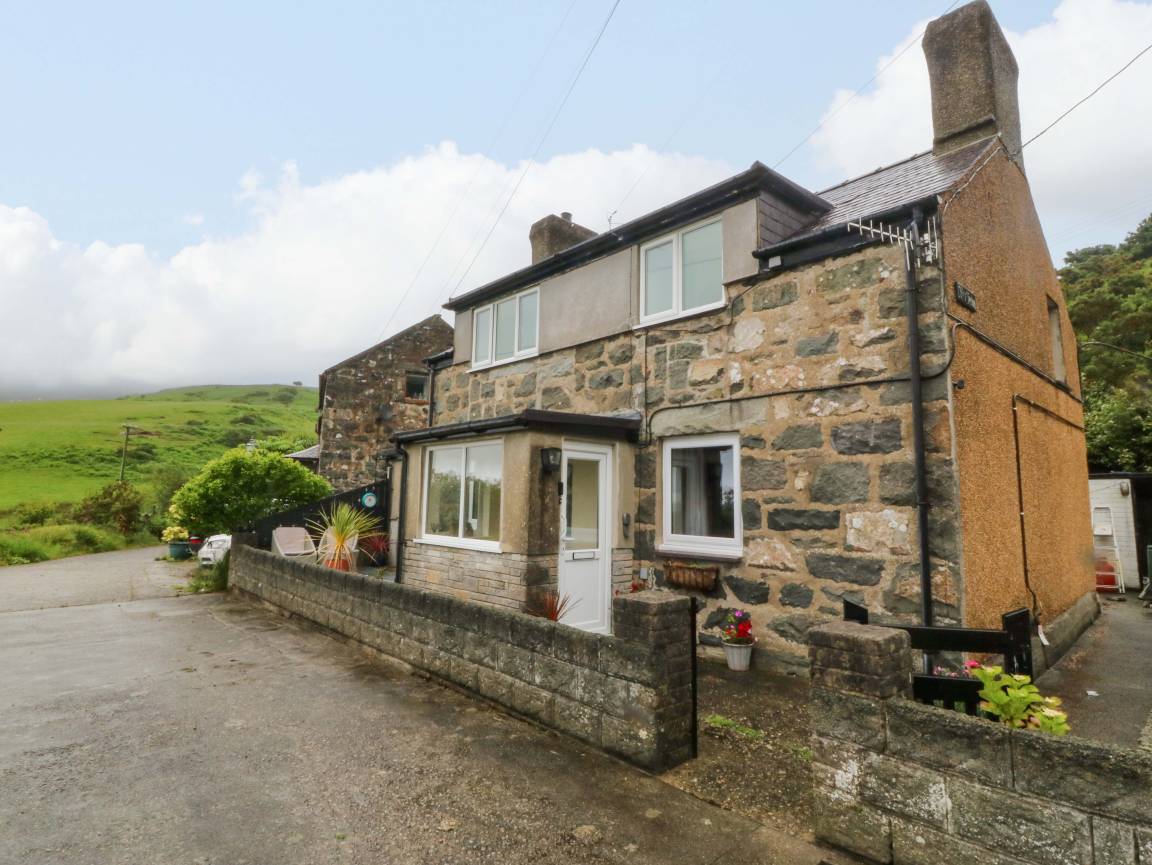 Cottage ∙ 2 Bedrooms ∙ 5 Guests - Llŷn Peninsula