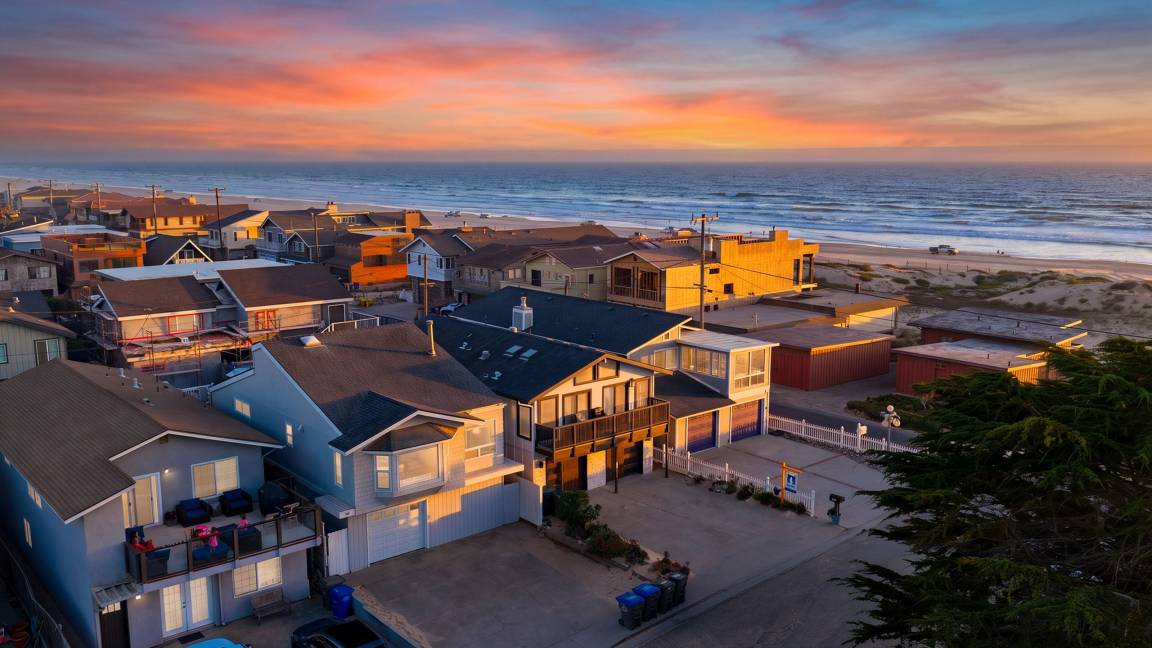 167 M² House ∙ 3 Bedrooms ∙ 12 Guests - Oceano, CA