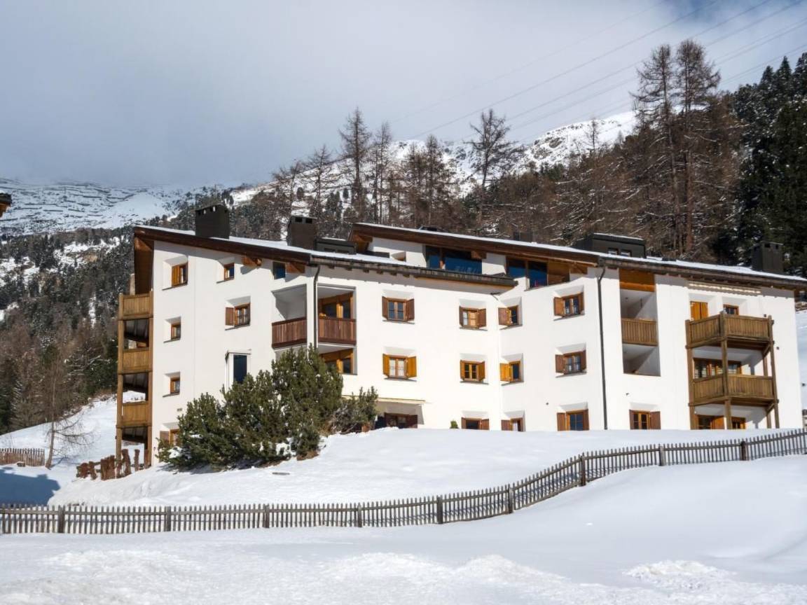 100 M² Appartement ∙ 3 Chambres ∙ 6 Personnes - Pontresina