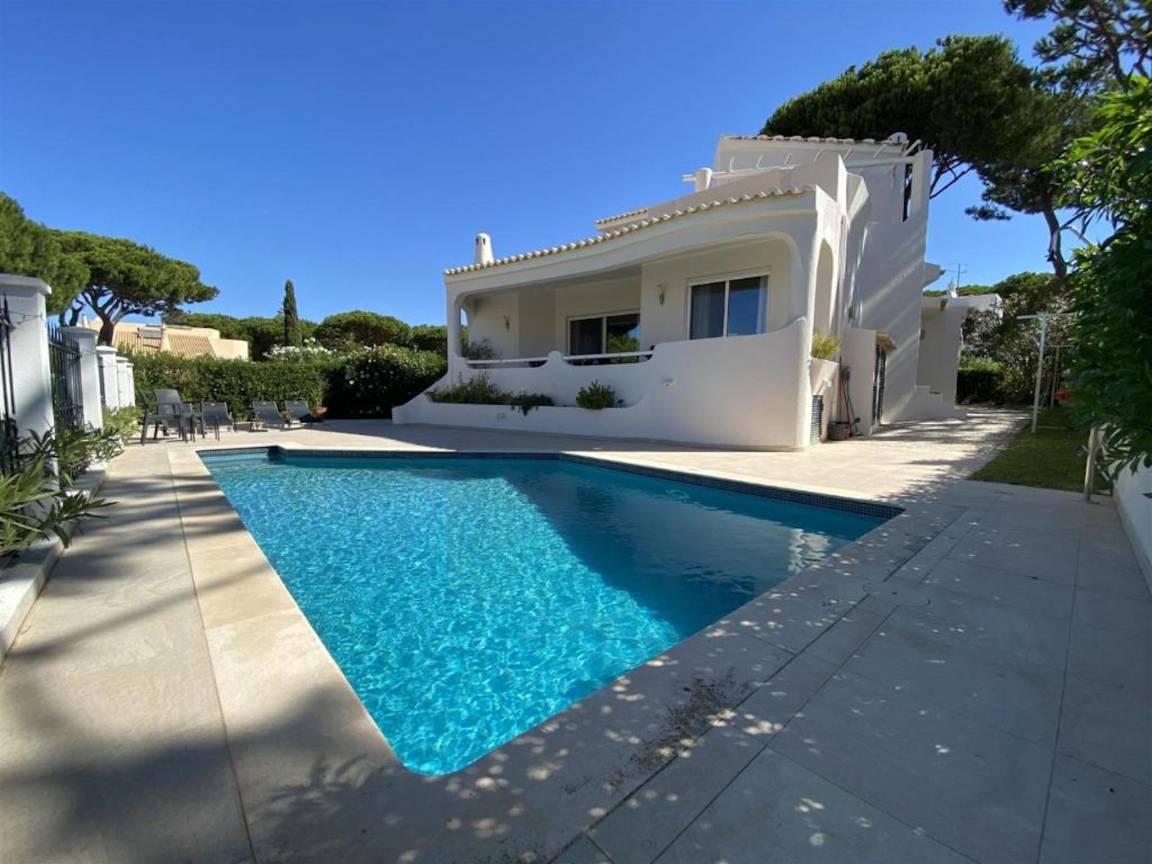 Villa ∙ 4 Bedrooms ∙ 8 Guests - Vilamoura