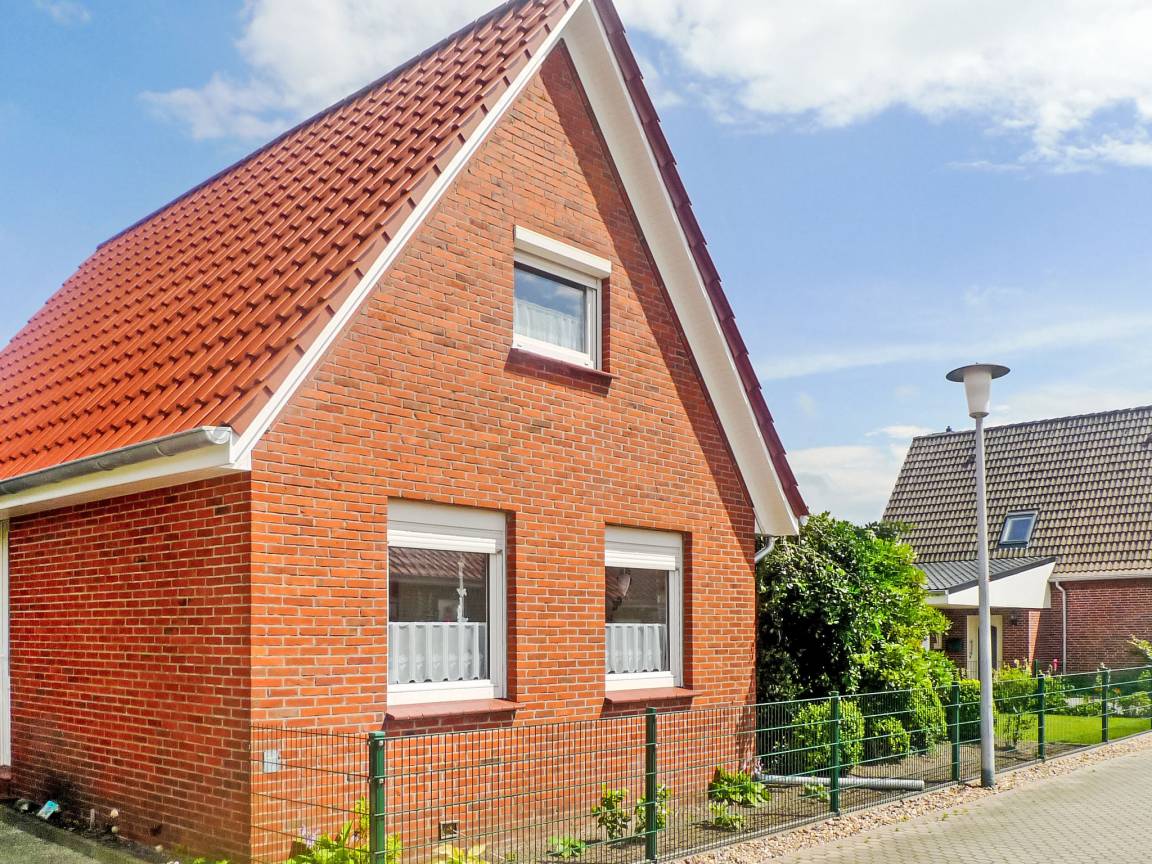 85 M² Ferienhaus ∙ 2 Schlafzimmer ∙ 4 Gäste - Hage