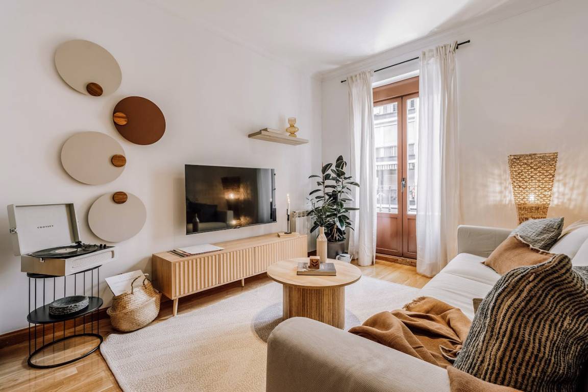 75 M² Apartamento ∙ 2 Habitaciones ∙ 4 Huéspedes - Alcobendas