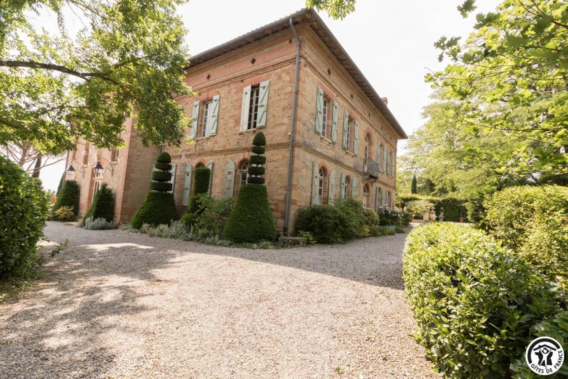 310 m&sup2; G&icirc;te 4 Schlafzimmer 10 G&auml;ste