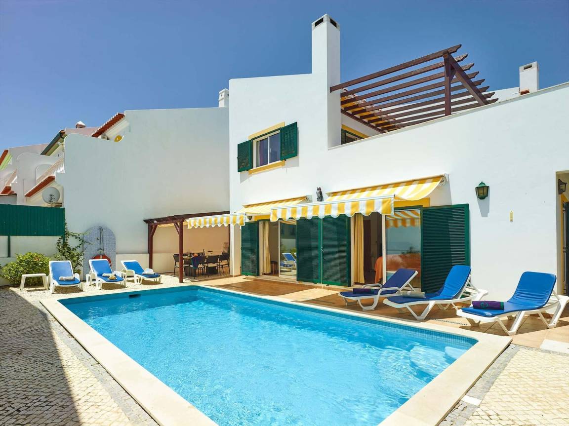 185 M² Villa ∙ 4 Bedrooms ∙ 8 Guests - Altura