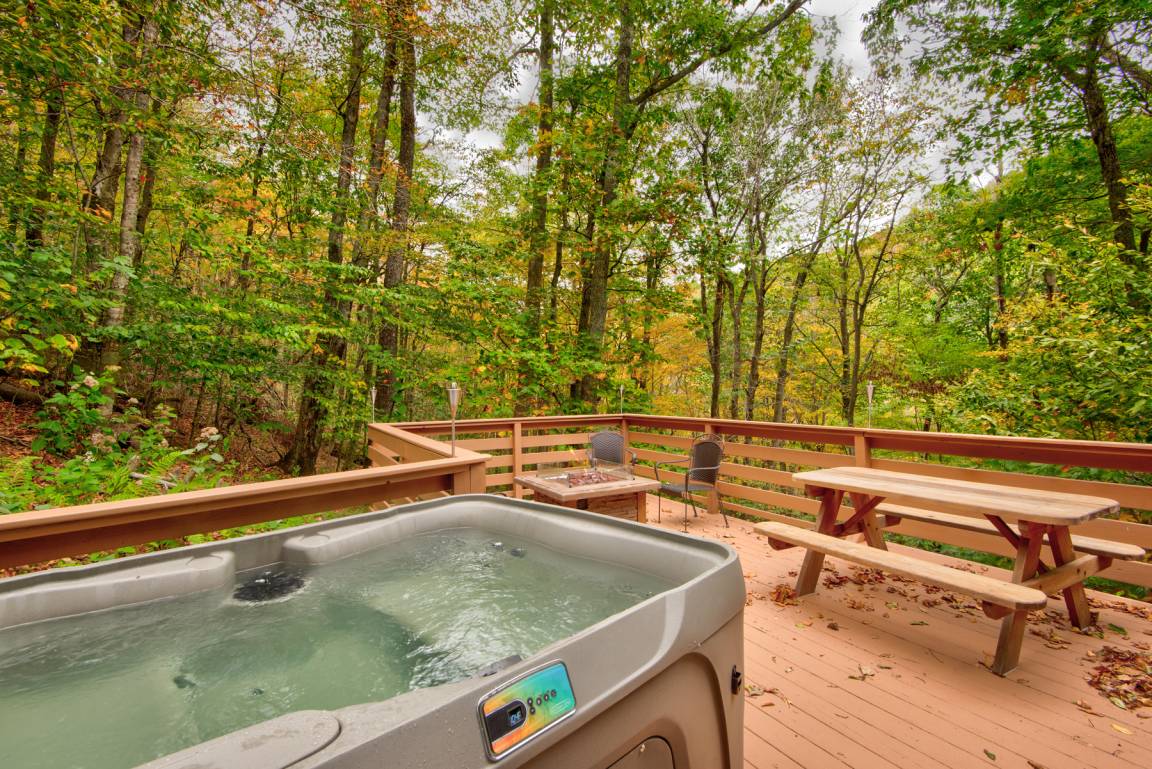 74 M² Cabin ∙ 1 Bedroom ∙ 5 Guests - Boone, NC