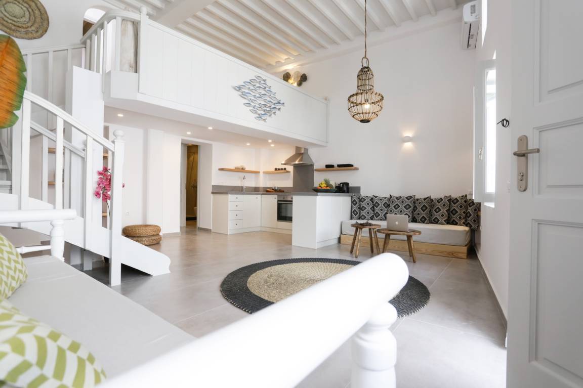 150 M² Apartamento ∙ 3 Habitaciones ∙ 8 Huéspedes - Miconos