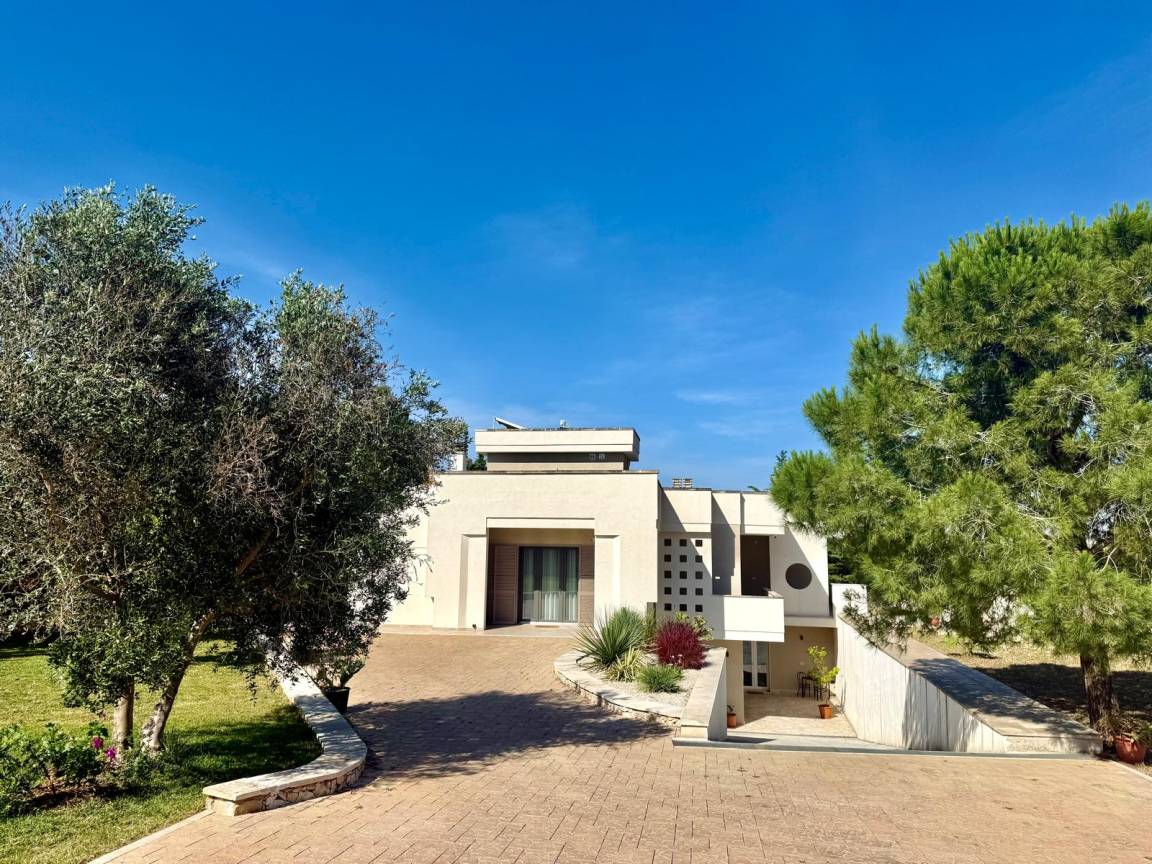 70 M² Apartamento ∙ 1 Habitación ∙ 6 Huéspedes - Galatina