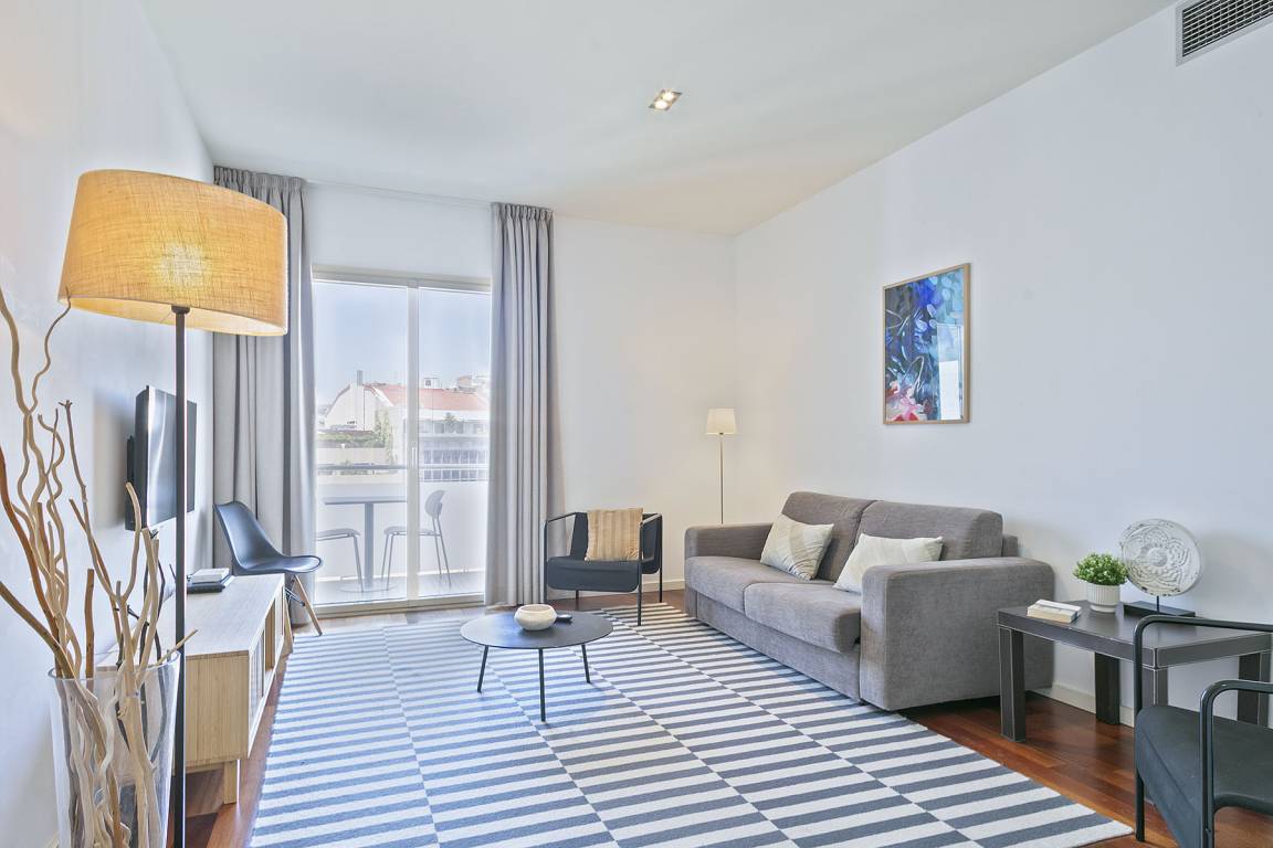 85 M² Apartment ∙ 2 Bedrooms ∙ 5 Guests - Barcelona