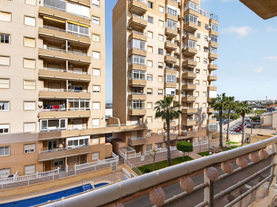 65 M² Apartment ∙ 1 Bedroom ∙ 4 Guests - Torrevieja