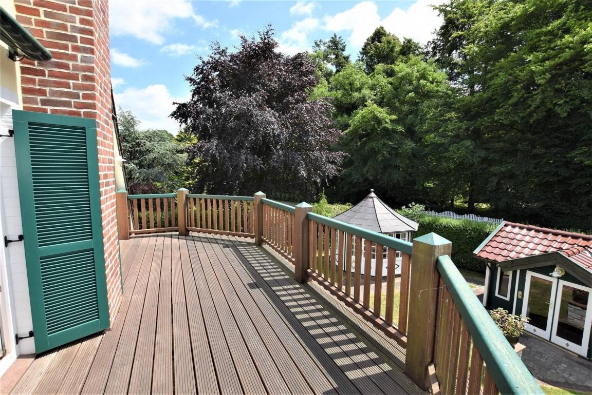 180 m² Ferienwohnung ∙ 5 Schlafzimmer ∙ 8 Gäste – Bild 22
