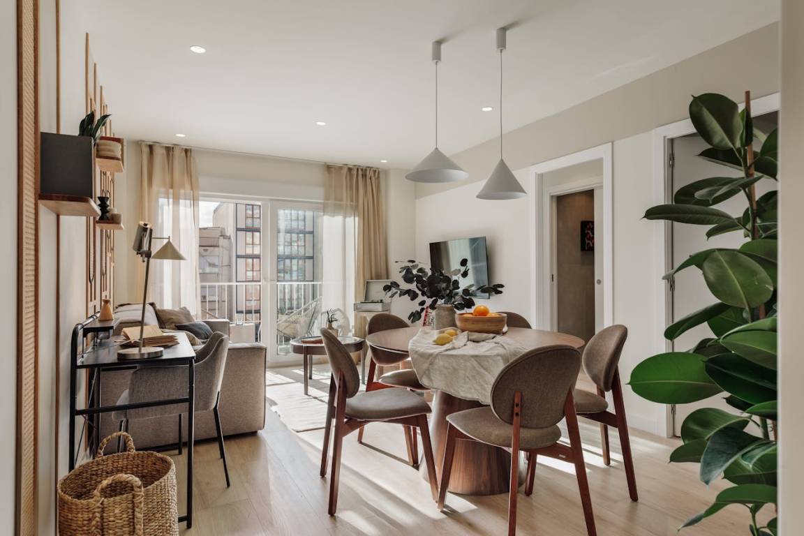 86 M² Appartement ∙ 3 Chambres ∙ 5 Personnes - Badalona