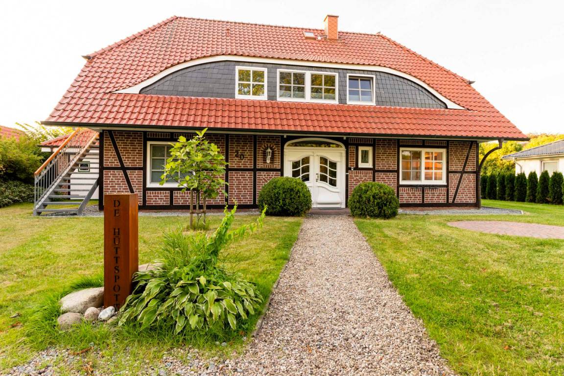 230 m² Ferienhaus ∙ 6 Schlafzimmer ∙ 14 Gäste – Bild 2