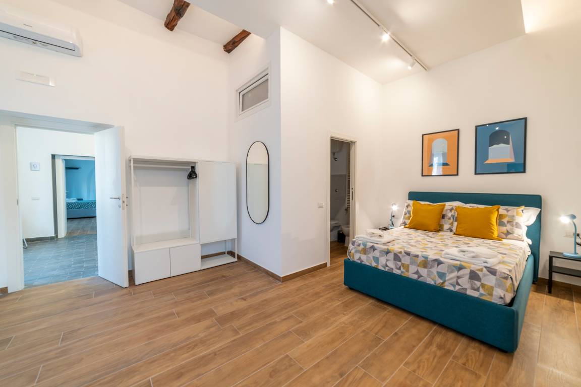 80 M² Apartment ∙ 2 Bedrooms ∙ 4 Guests - Naples