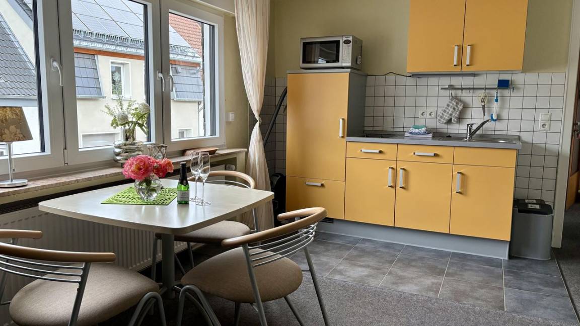 65 M² Ferienwohnung ∙ 1 Schlafzimmer ∙ 3 Gäste - Rech