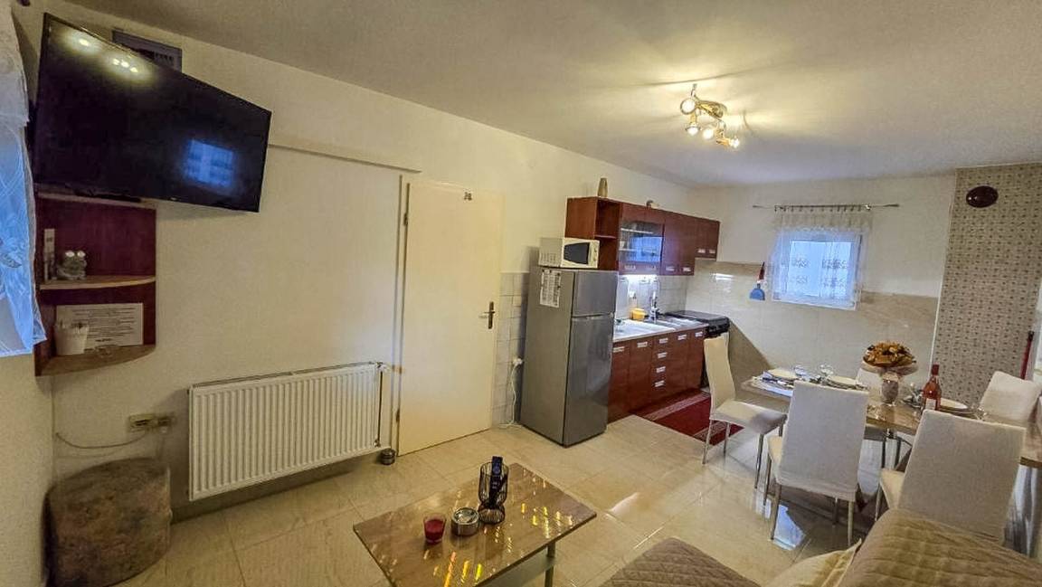 75 M² Ferienwohnung ∙ 2 Schlafzimmer ∙ 4 Gäste - Novi Vinodolski