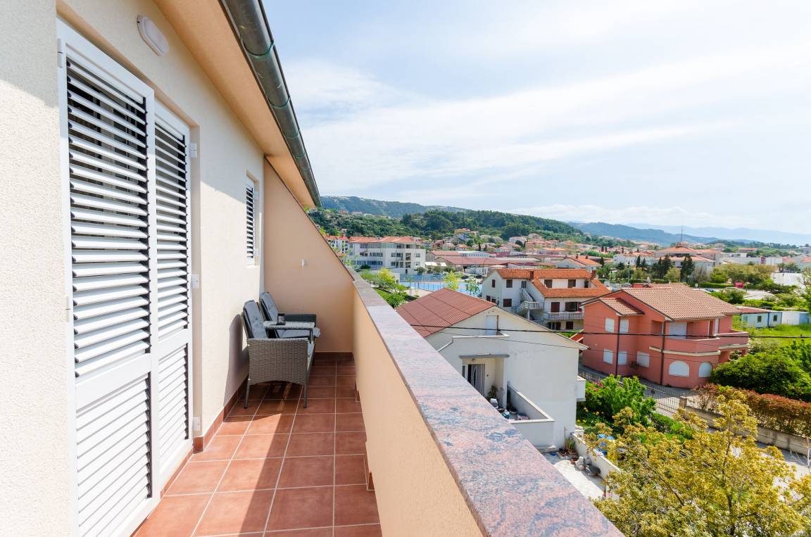 70 M² Ferienwohnung ∙ 1 Schlafzimmer ∙ 4 Gäste - Rab