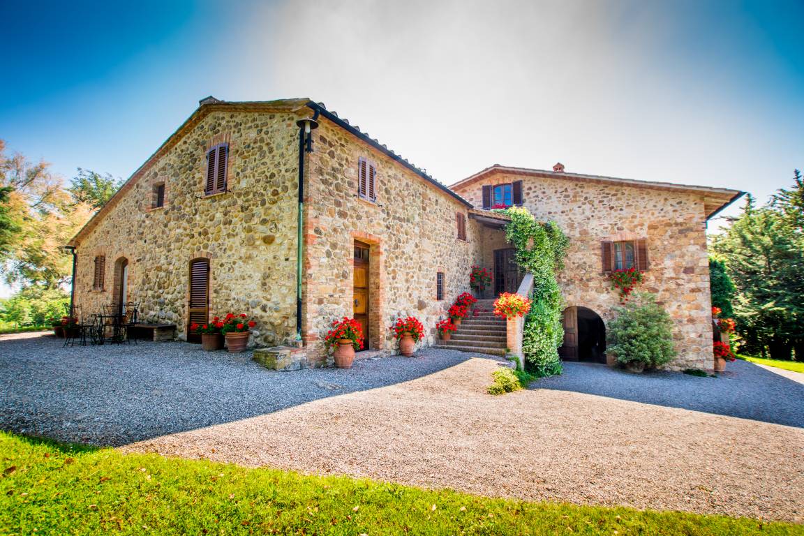 80 M² Farmhouse ∙ 2 Bedrooms ∙ 5 Guests - Tuscany
