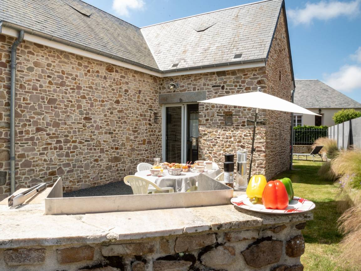 60 M² Huis ∙ 1 Slaapkamer ∙ 4 Gasten - Lessay