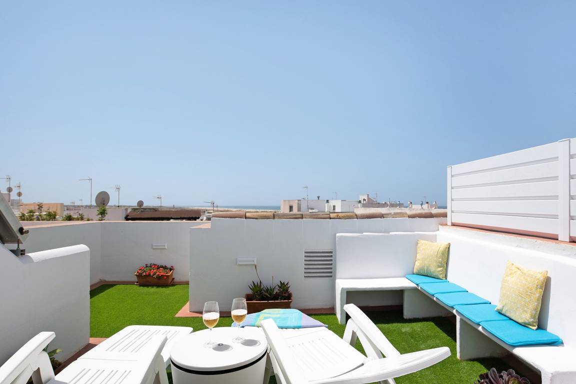 82 M² Casa ∙ 2 Habitaciones ∙ 5 Huéspedes - Conil de la Frontera